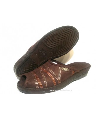 61-581/127 BRĄZOWE klapki damskie Befado