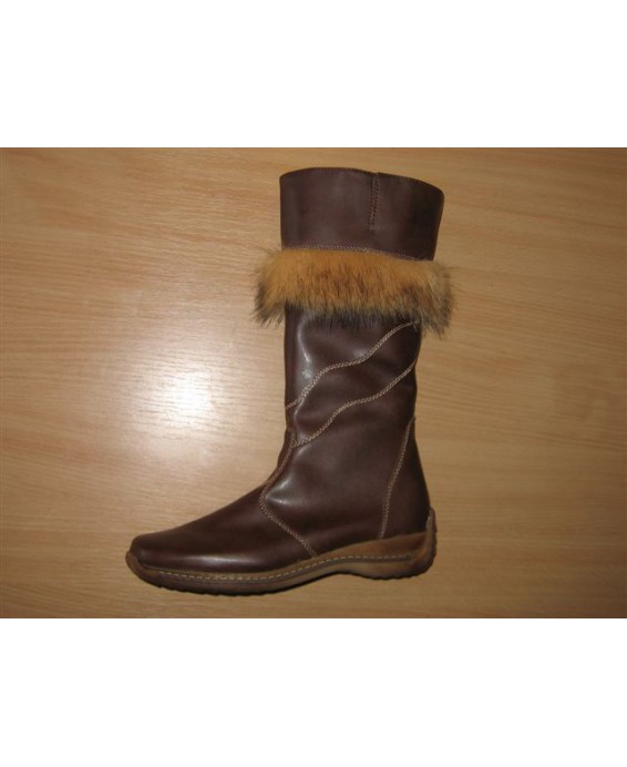 347 c.brązowe kozaki dziewczęce