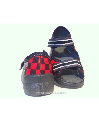 20-969Y075 MAX JUNIOR czerwono czarne chłopięce sandałki kapcie dziecięce Befado Max 31-33