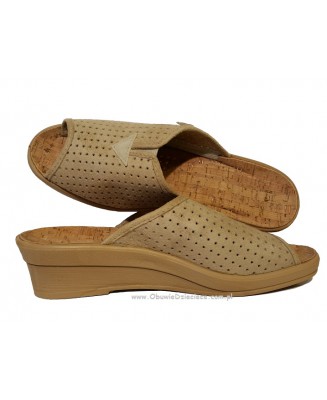 61-257D004 LAURA  kapcie-klapki damskie Befado  36-40