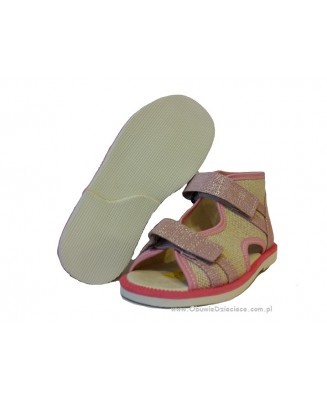 8-BS191/A MAJA różowo lniane z brokatem ortopedyczne profilaktyczne kapcie sandałki dziecięce przedszk. 22-29 buty Postęp