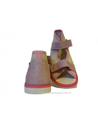 8-BS191/A MAJA różowo lniane z brokatem ortopedyczne profilaktyczne kapcie sandałki dziecięce przedszk. 22-29 buty Postęp