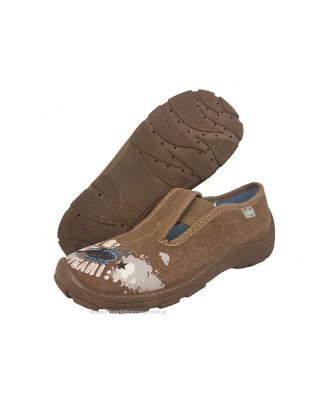 1-975X036 DANNY brązowy z helikopterem kapcie buciki dziecięce Befado