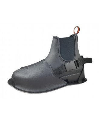 10-210/2MKL czarne ochronne filcowe-tworzywowe obuwie muzealne z zapiętkiem i regulownym zapięciem, wielorazowego użytku ochrani