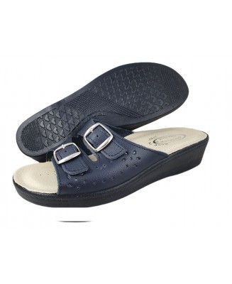 31-60307/10 Granatowe skórzane kapcie-klapki profilaktyczne z dwoma klamerkami damskie Saniflex